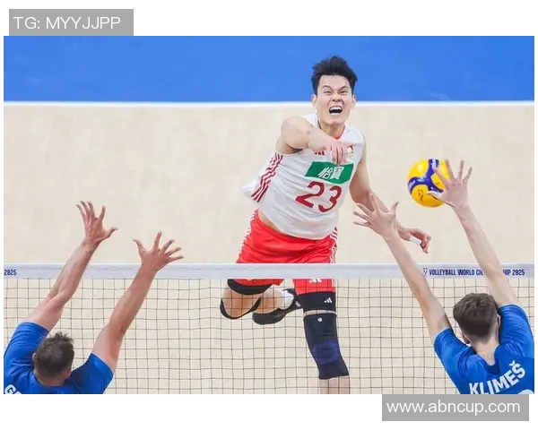 成都排球队在世锦赛中的个人能力展现与团队协作的完美结合分析 成都排球队在世锦赛中的个人能力展现与团队协作的完美结合分析