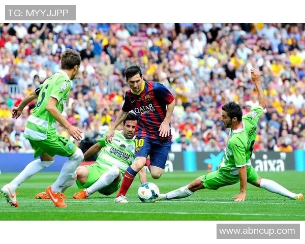 足球运动员如何提升传球视野与配合默契 足球运动员如何提升传球视野与配合默契