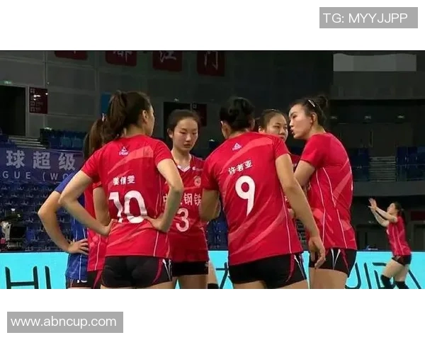 上海排球队的战术控制与球队表现深度解析 上海排球队的战术控制与球队表现深度解析