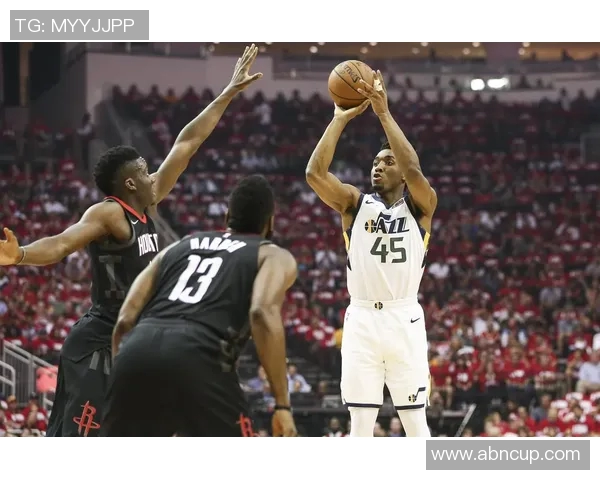 猛龙重生：探索NBA季后赛中的超级逆袭与突破之路